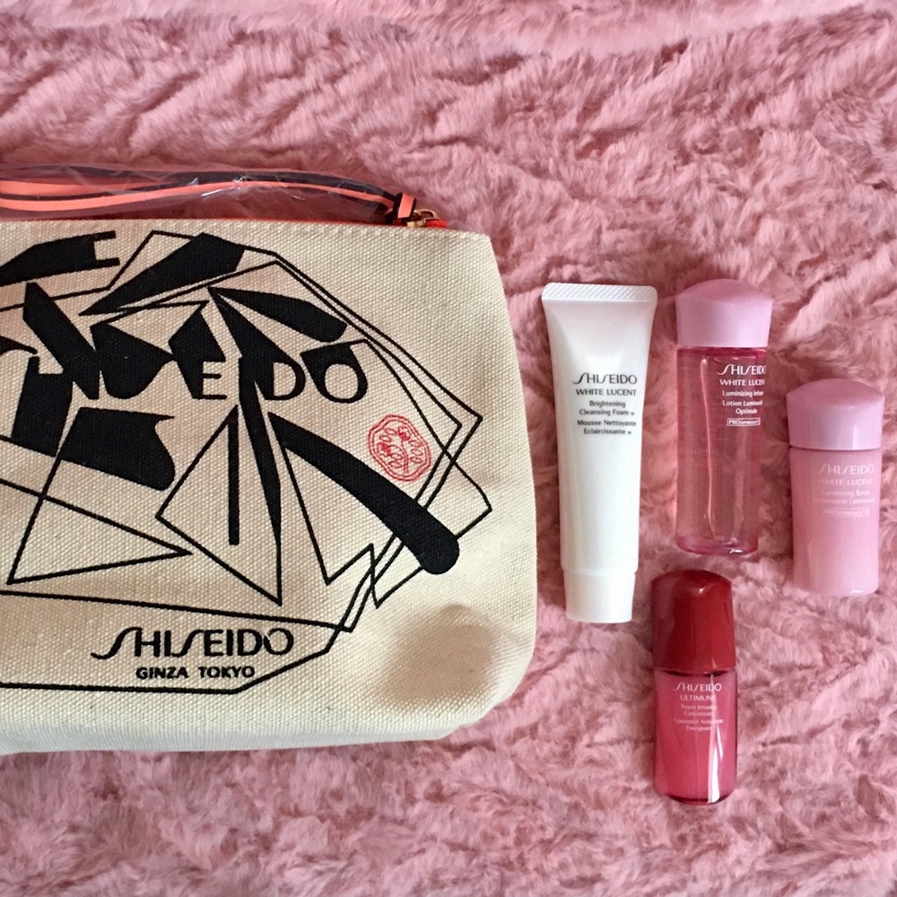🐝💫Shiseido Cosmetic Case & mini samples